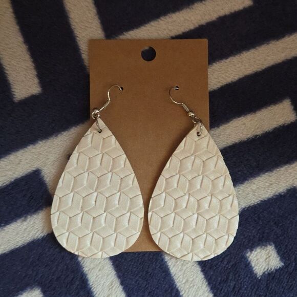 Earrings white - Picture 1 of 9